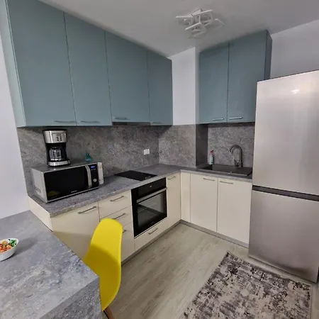 Yza Corallia * Mamaia