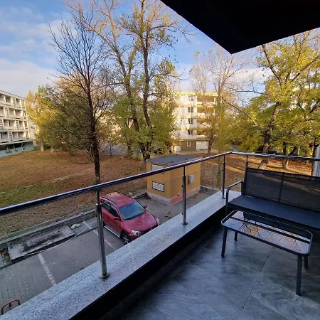 Yza Corallia Apartment